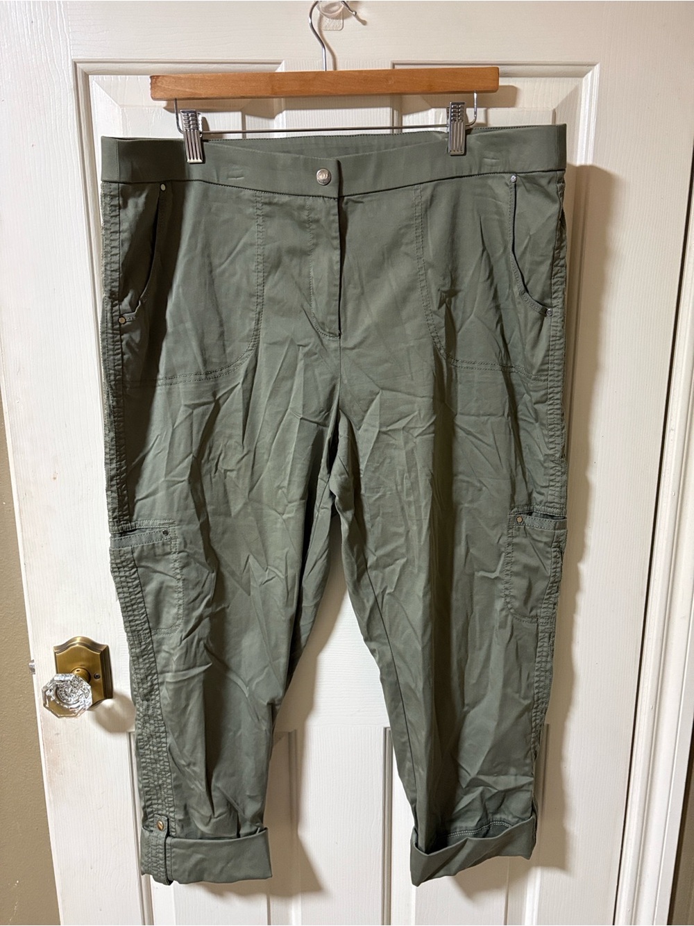 Chico's Sage Green Stretch Pants Size 3 US 16
